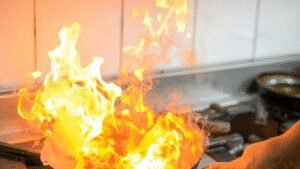 Kitchen stove grease fire safety and emergency response tips by Pro Speedy Plumbers.
